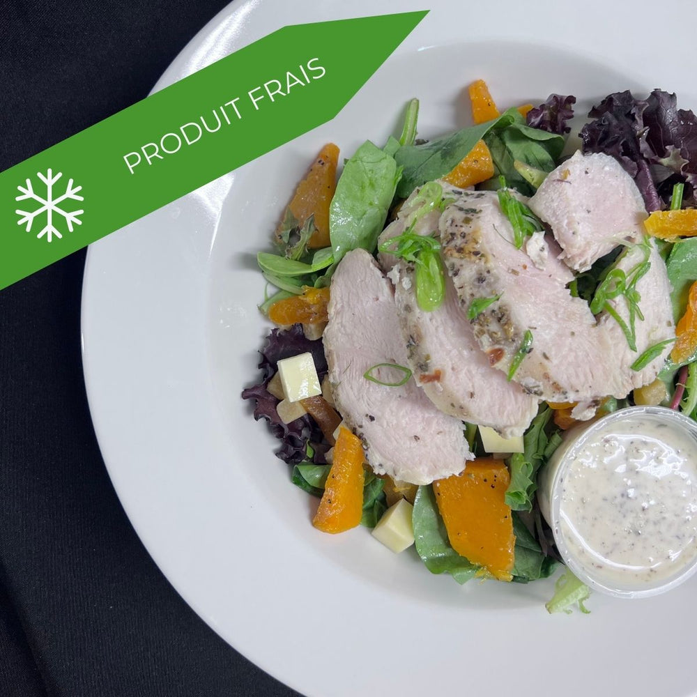 Salade repas au poulet, aux courges et pommes rôties au cidre