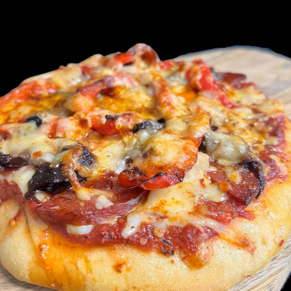 Pizza maison, pizza artisanale, pizza avec chorizo iberique, pret à manger
